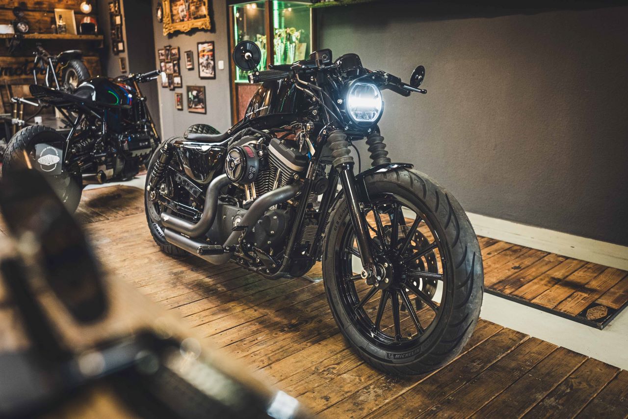 Harley Davidson - Black Star - Custom Bikes from Brückner Manufaktur